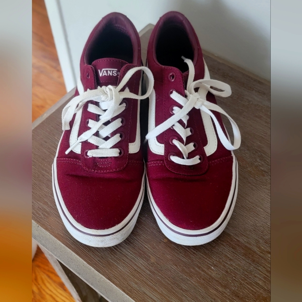 Vans low top
